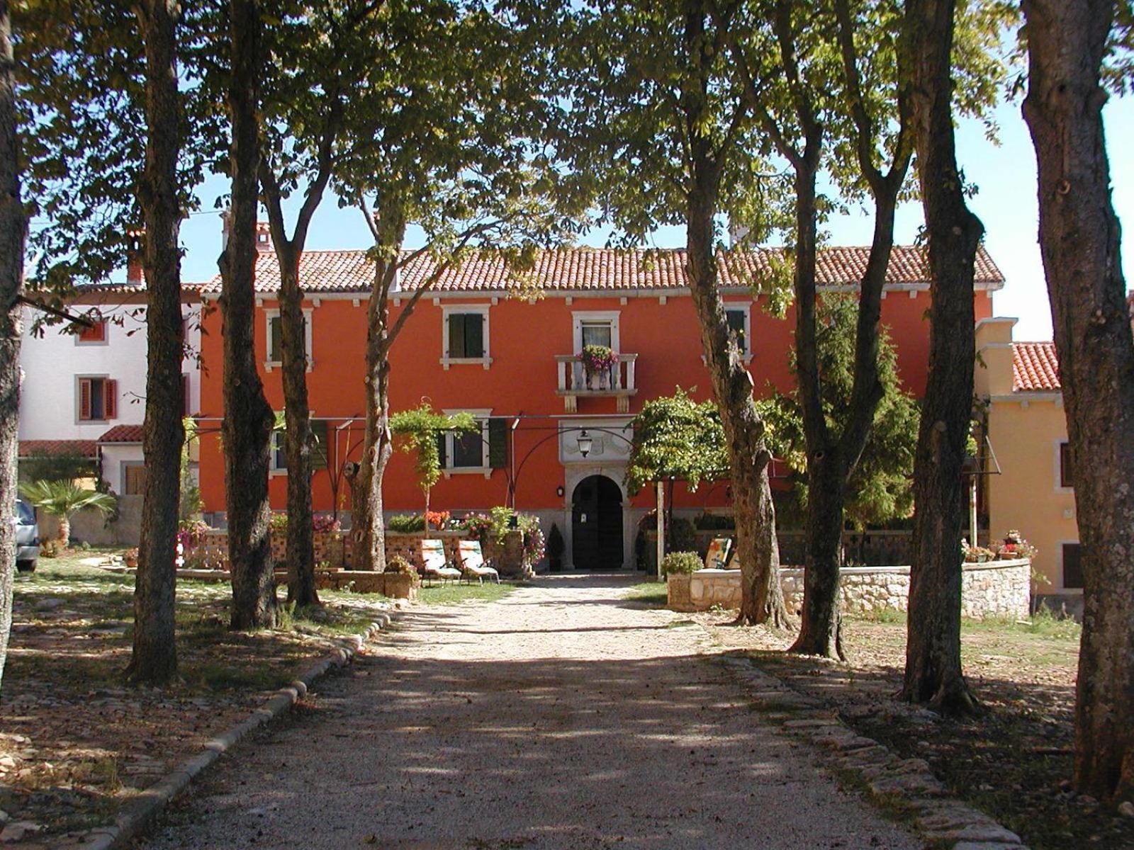 Apartments Lazzarini Battiala Nedescina Luaran gambar